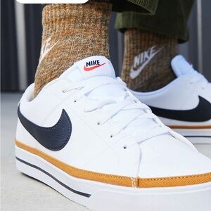 Nike Court Legacy (men’s style code and men’s size 8)